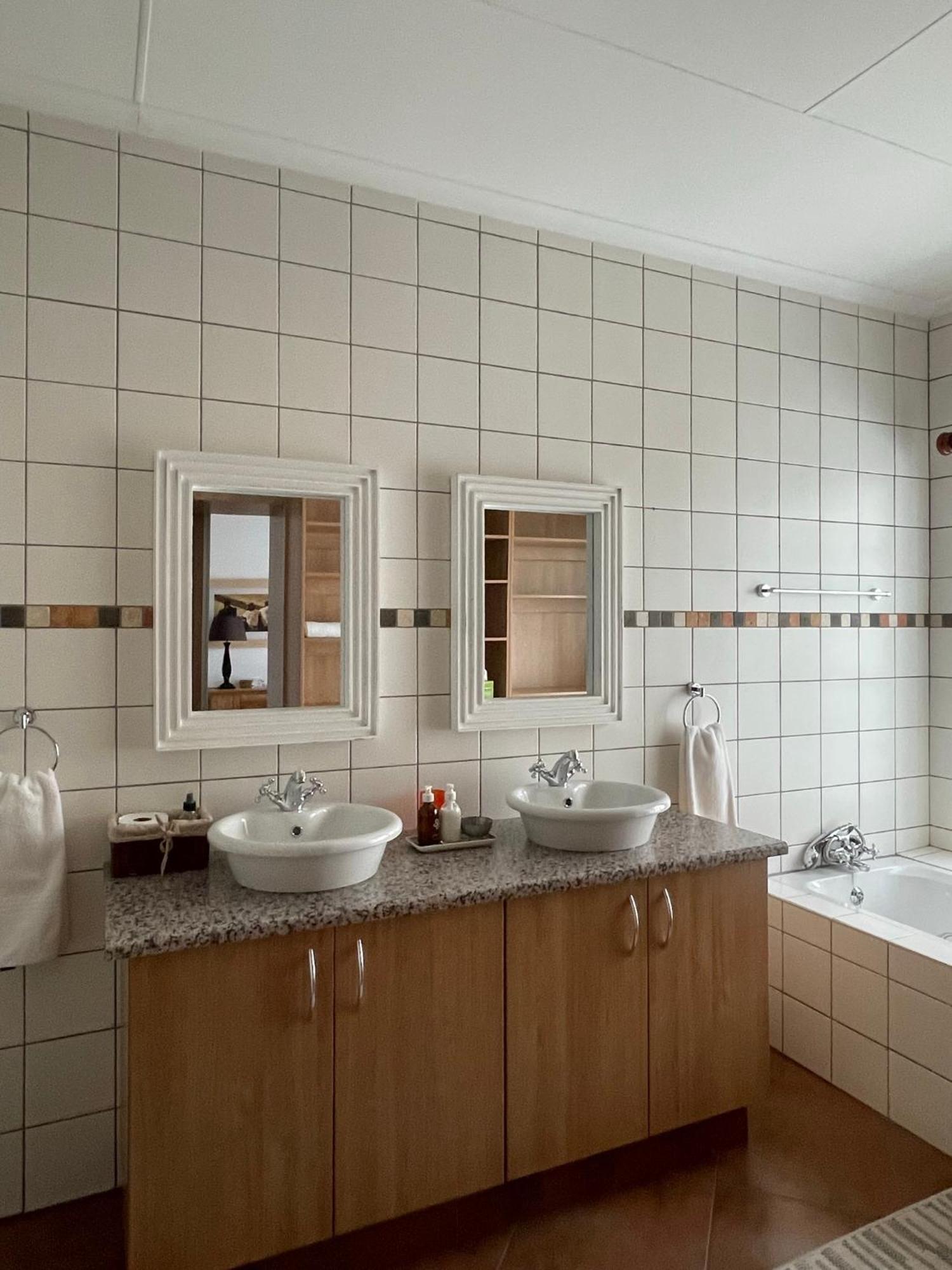 City Comfort Self Catering Windhoek Exterior foto